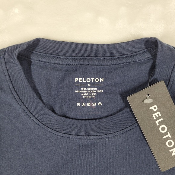 Peloton T-Shirt Men's Medium Navy Blue Short‎ Sleeve Casual Comfort Pocket NWT - Picture 5 of 7